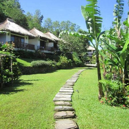 Kelimutu Crater Lakes Ecolodge Desa Kowanara Exterior photo